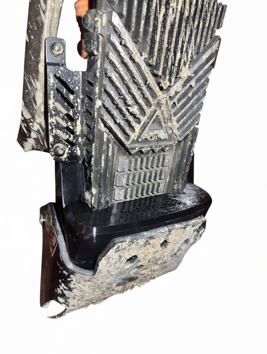 Surron Ultra Bee AXON / SXS Skid plate mud deflector