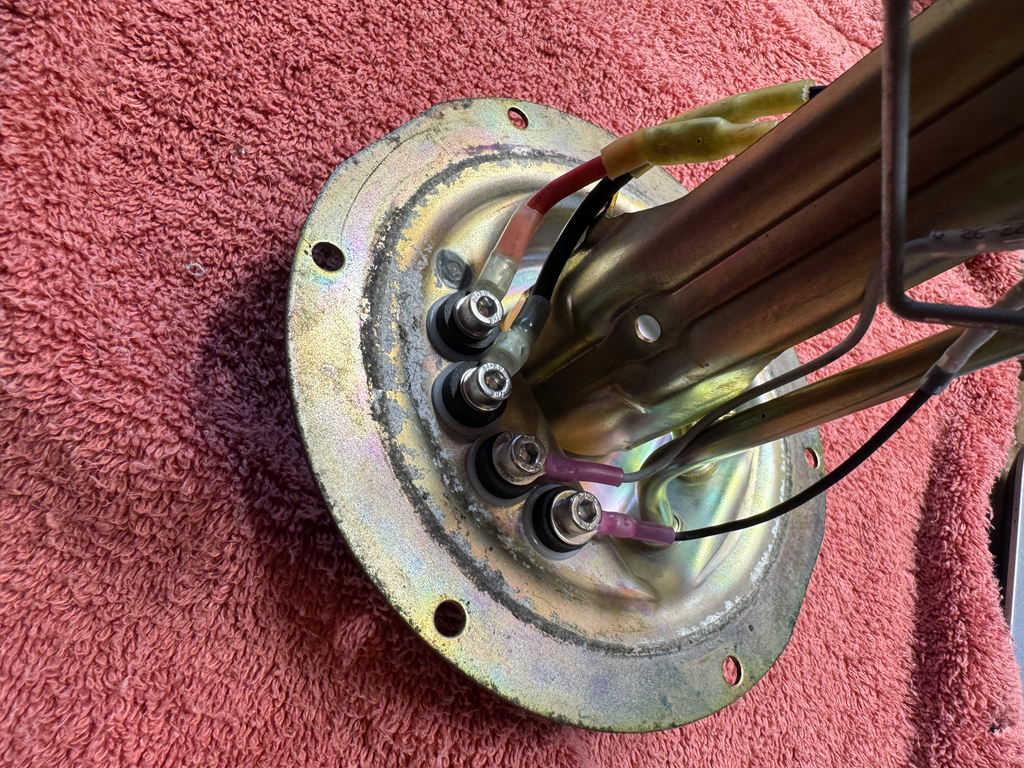 Fuel Hat Electrical Pass Through Stud Kit